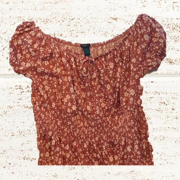 Rue 21 Off the Shoulder Top - Picture 1 of 3